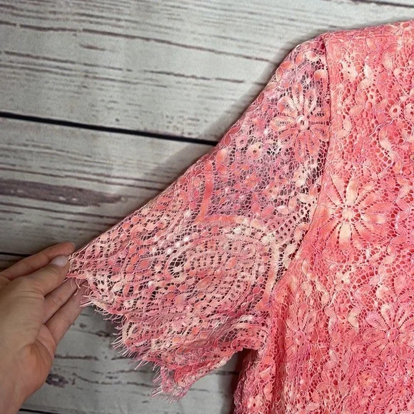 Isaac Mizrahi Live Peachy Pink Lined Lace V Neck S/S Blouse Sz XL! - Picture 2 of 8